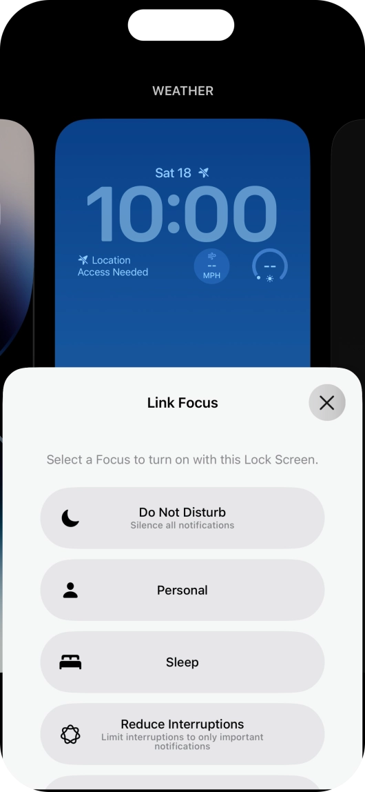 Press the required focus mode.