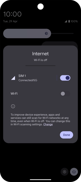 Press the indicator next to the mobile data icon to turn the function on or off.