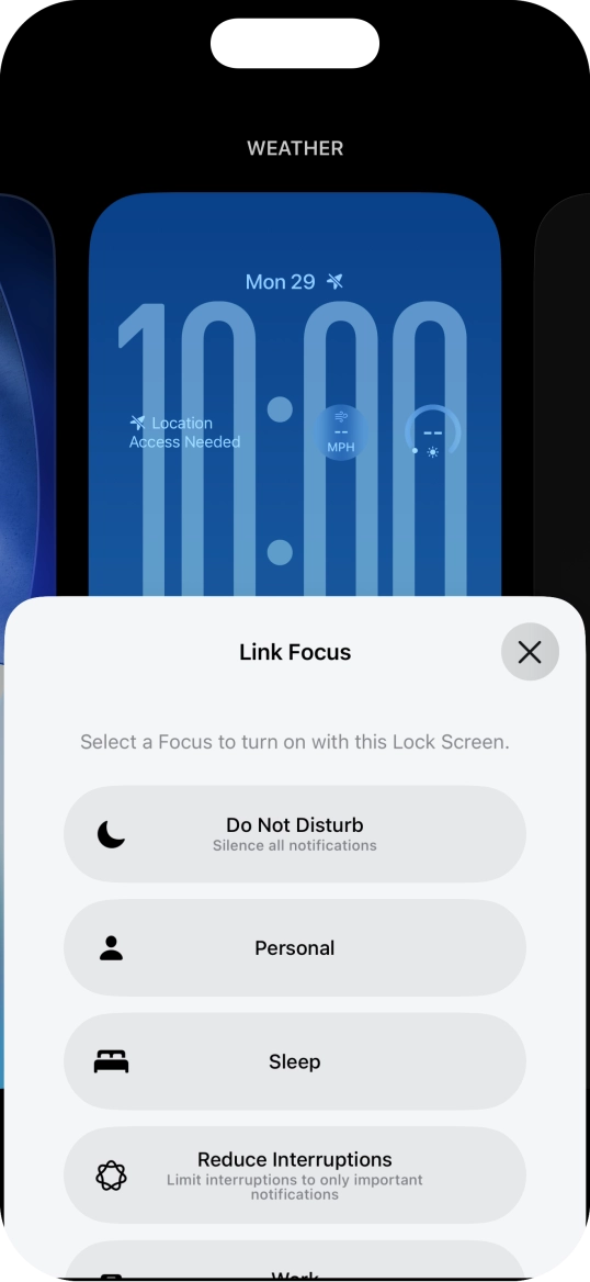 Press the required focus mode.