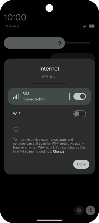 Press the indicator next to the mobile data icon to turn the function on or off.