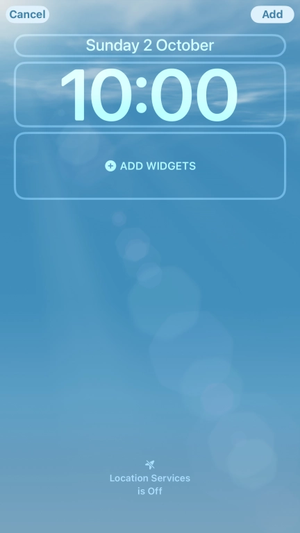 To customise the way the lock screen date is displayed, press the date widget and follow the instructions on the screen to find the required widget display mode.