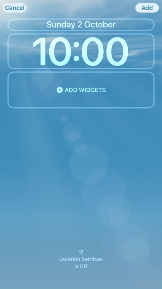 To customise the way the lock screen date is displayed, press the date widget and follow the instructions on the screen to find the required widget display mode.