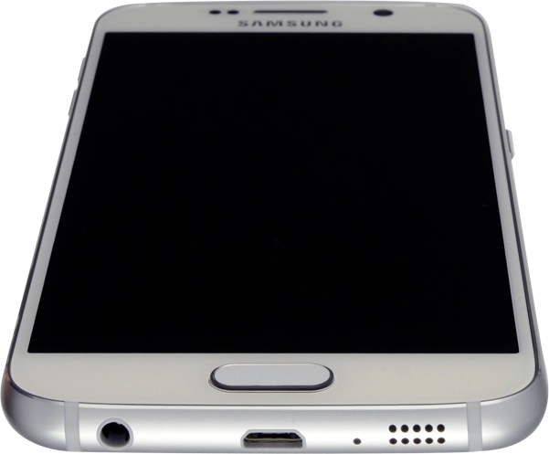 Connect the charger to the socket and to a wall socket.