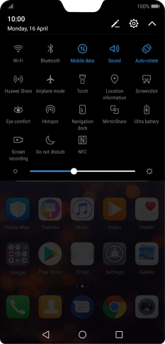 Press Mobile data to turn the function on or off.