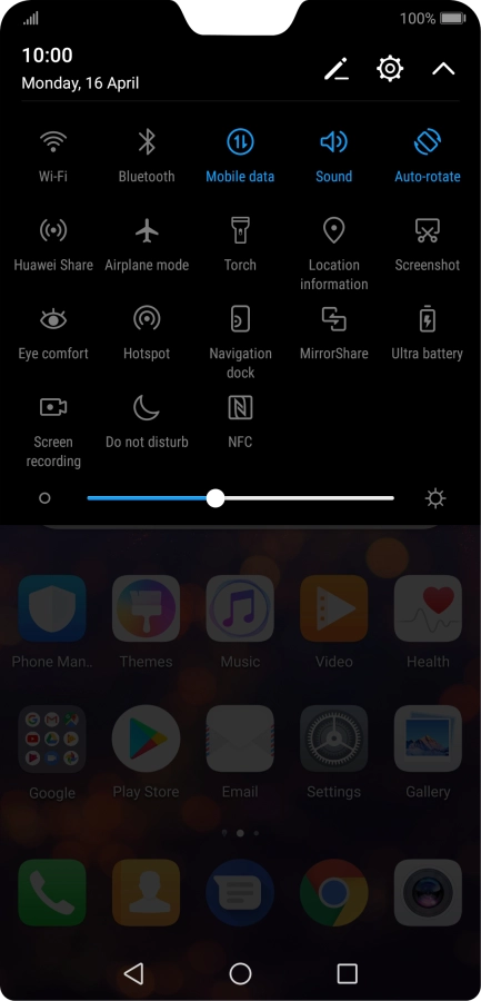 Press Mobile data to turn the function on or off.
