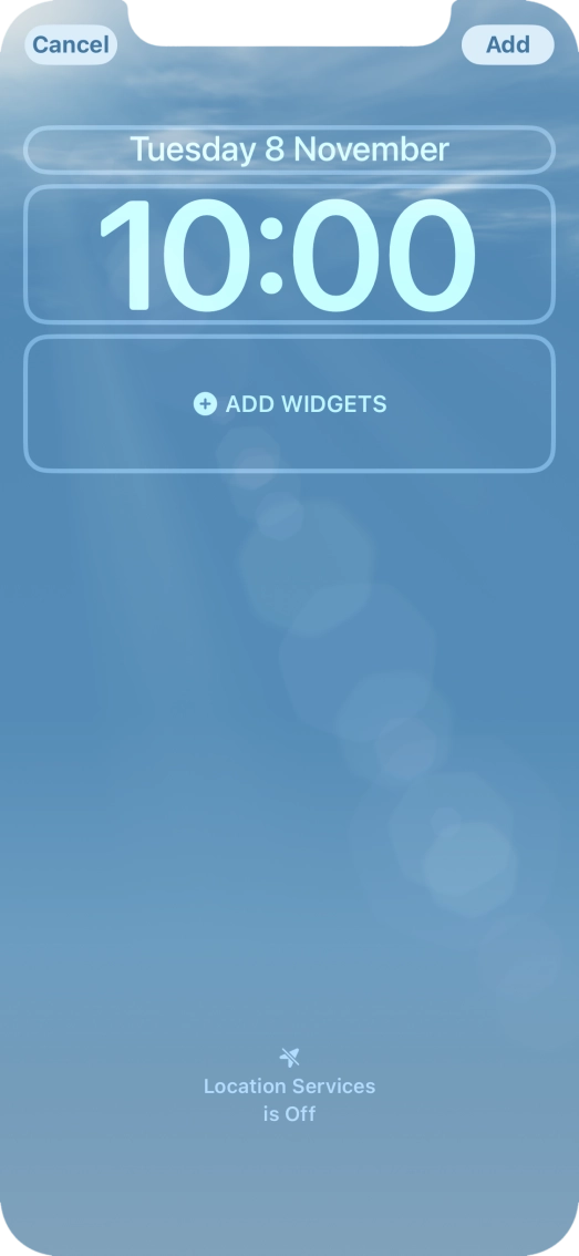 To customise the way the lock screen date is displayed, press the date widget and follow the instructions on the screen to find the required widget display mode.