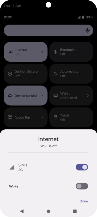 Press the indicator next to the name of the SIM to turn the function on or off.