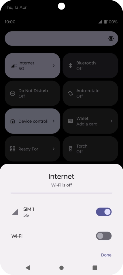 Press the indicator next to the name of the SIM to turn the function on or off.