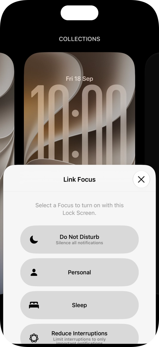 Press the required focus mode.