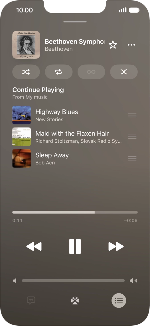 Press the shuffle icon to turn the function on or off.