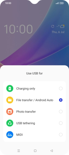 Press File transfer / Android Auto.