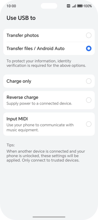 Press Transfer files / Android Auto.