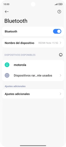 Pulsa el dispositivo Bluetooth deseado y sigue las indicaciones de la pantalla para vincular el dispositivo al teléfono.
