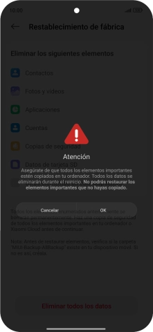 Pulsa OK. Espera unos instantes mientras el teléfono restablece la configuración predeterminada. Sigue las indicaciones de la pantalla para configurar el teléfono y dejarlo listo para su uso.