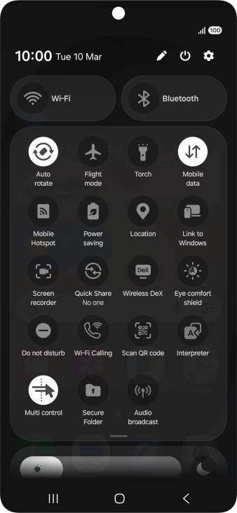 Press the Wi-Fi calling icon to turn the function on or off.