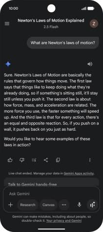 Transcription of the conversation with Gemini Live is now displayed.