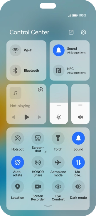Press the mobile data icon to turn the function on or off.