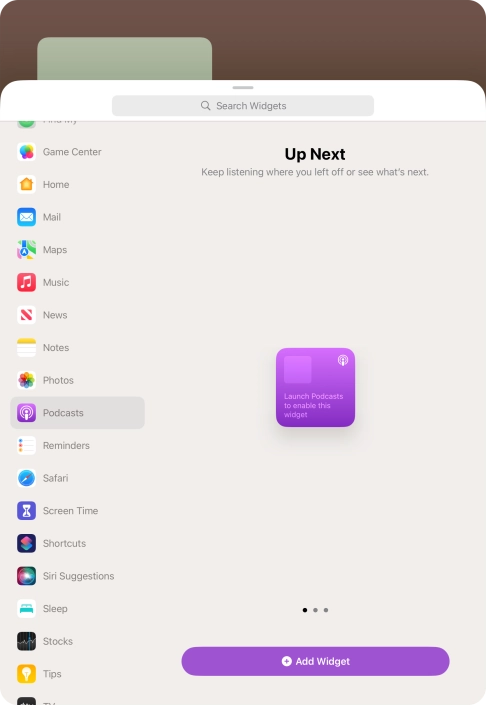 Slide your finger right or left on the screen to select the required widget size.