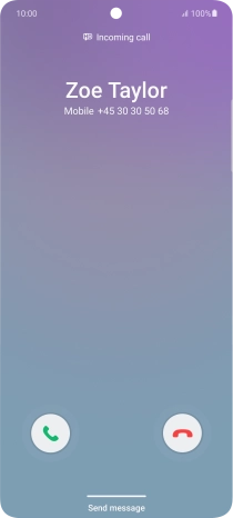 Press and drag the accept call icon right.