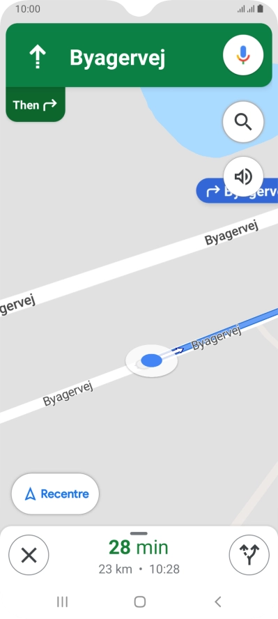 The travel information at the bottom of the screen shows your estimated time of arrival and distance to destination.