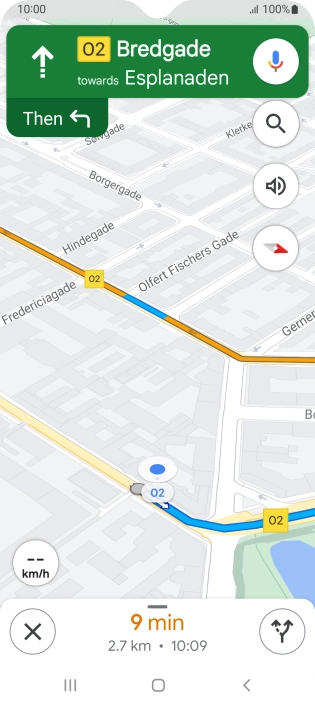The travel information at the bottom of the screen shows your estimated time of arrival and distance to destination.
