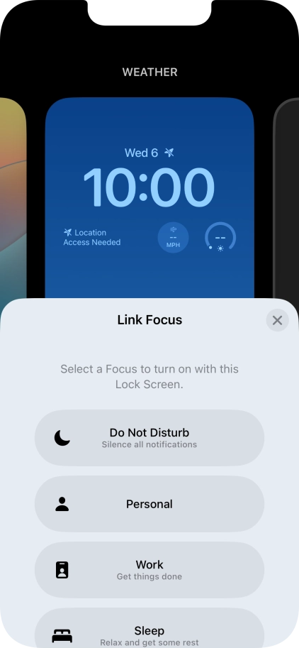 Press the required focus mode.