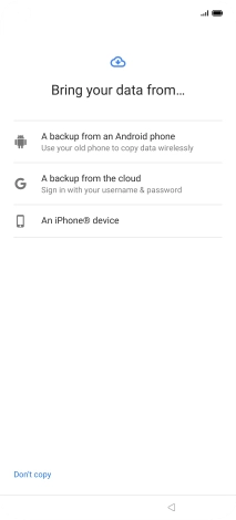 Press the required transfer method and follow the instructions on the screen to transfer content from another phone.