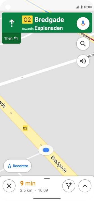 The travel information at the bottom of the screen shows your estimated time of arrival and distance to destination.