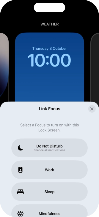 Press the required focus mode.