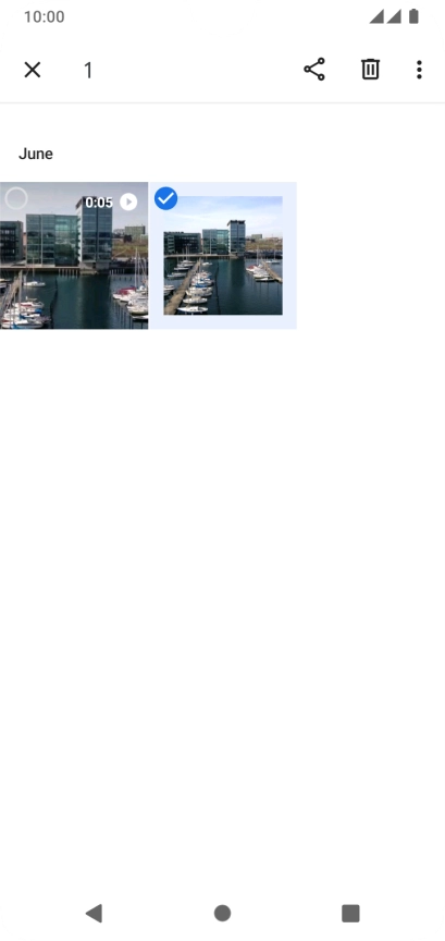 Press the required pictures or video clips to select them.