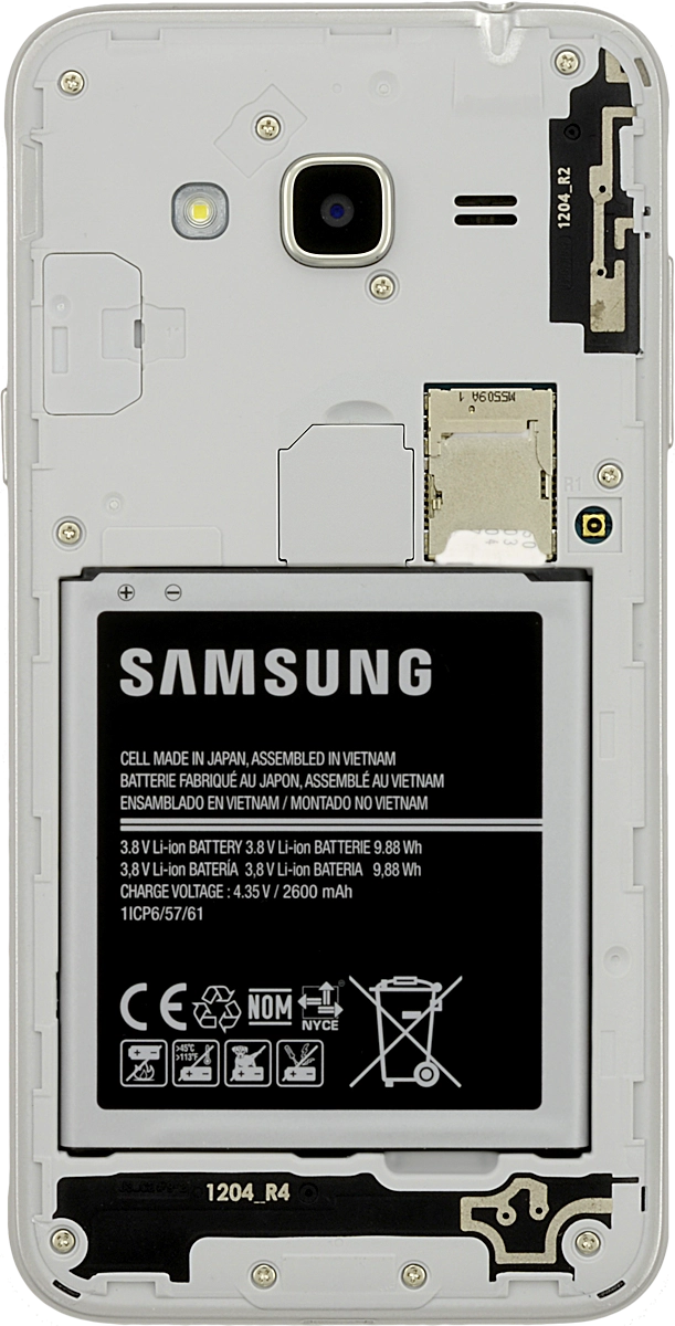 Place the battery in your phone (top first), matching the battery contacts with the phone contacts, and press the battery into place.