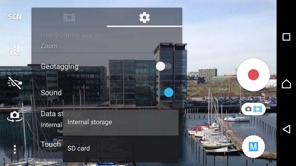 Press Internal storage to save your video clips in the phone memory.