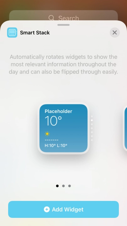 Slide your finger right or left on the screen to select the required widget size.