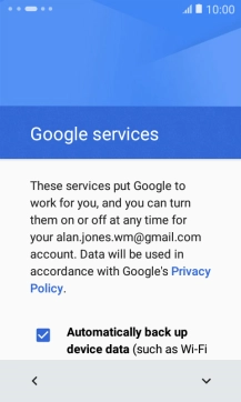 Follow the instructions on the screen to transfer the content from the other phone and finish the activation of your phone.