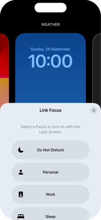 Press the required focus mode.