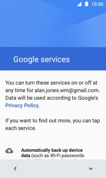 Follow the instructions on the screen to transfer the content from the other phone and finish the activation of your phone.