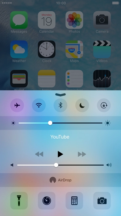 Press the flight mode icon to turn the function on or off.