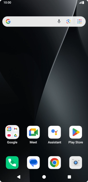 When the phone is turned on, you can always see the battery power level. The larger the coloured section of the battery icon, the more remaining battery power.