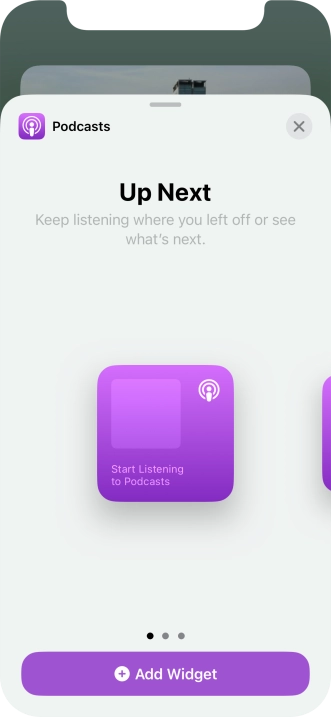 Slide your finger right or left on the screen to select the required widget size.