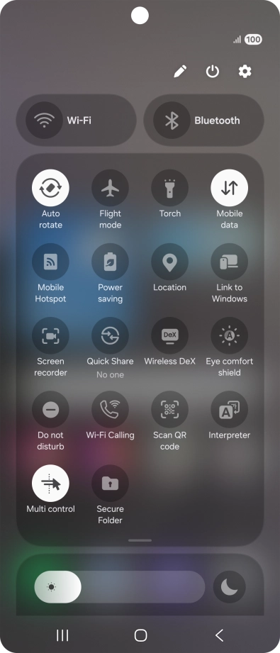 Press the Wi-Fi calling icon to turn the function on or off.