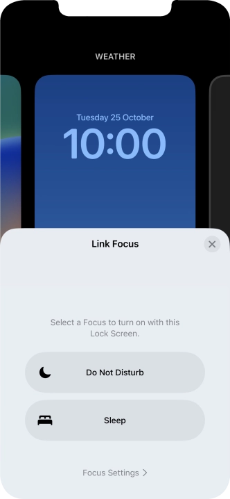 Press the required focus mode.