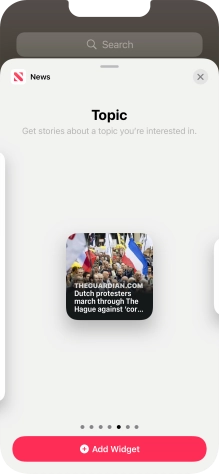 Slide your finger right or left on the screen to select the required widget size.