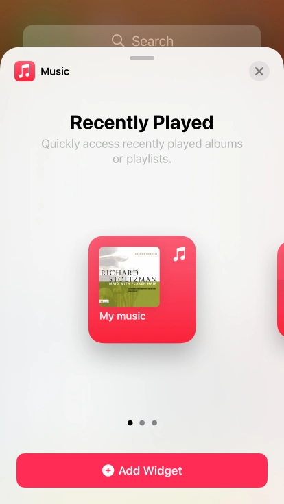 Slide your finger right or left on the screen to select the required widget size.