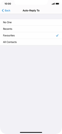 Press the required setting to select which contacts should automatically be notified that Do Not Disturb While Driving is turned on.