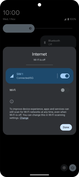 Press the mobile data icon to turn the function on or off.