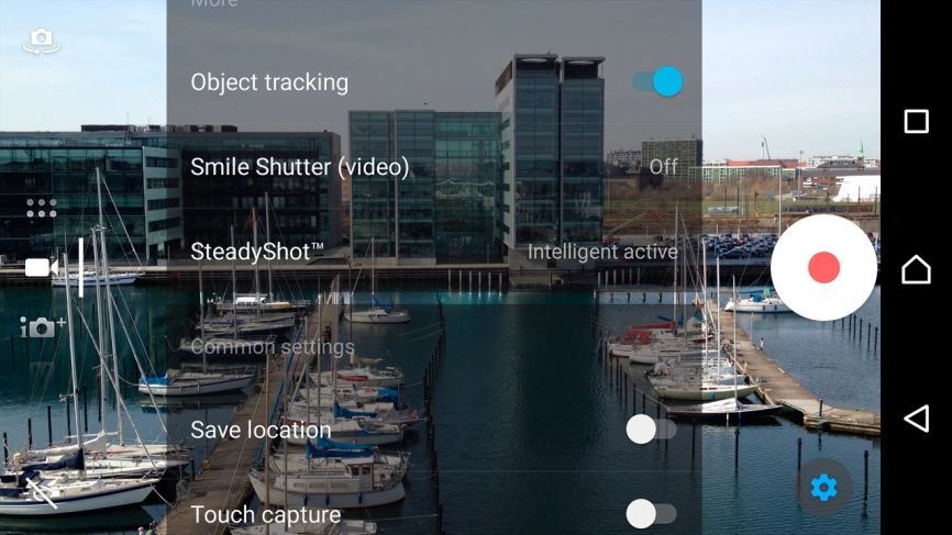 Press Save location to turn the function on or off.
