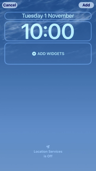 To customise the way the lock screen date is displayed, press the date widget and follow the instructions on the screen to select the required widget display mode.