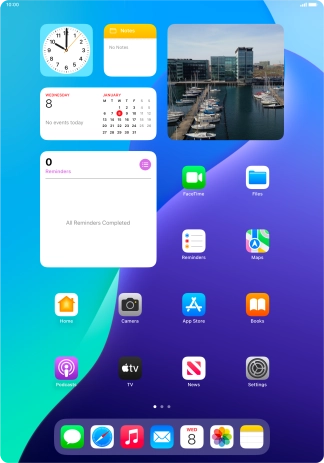 When your tablet is turned on, you can always see the battery power level. The larger the coloured section of the battery icon, the more remaining battery power.