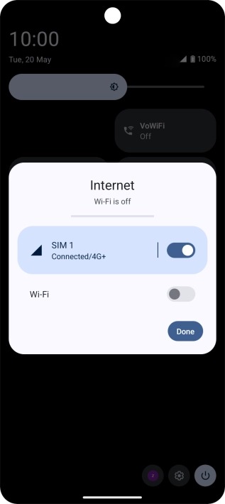 Press the indicator next to the mobile data icon to turn the function on or off.