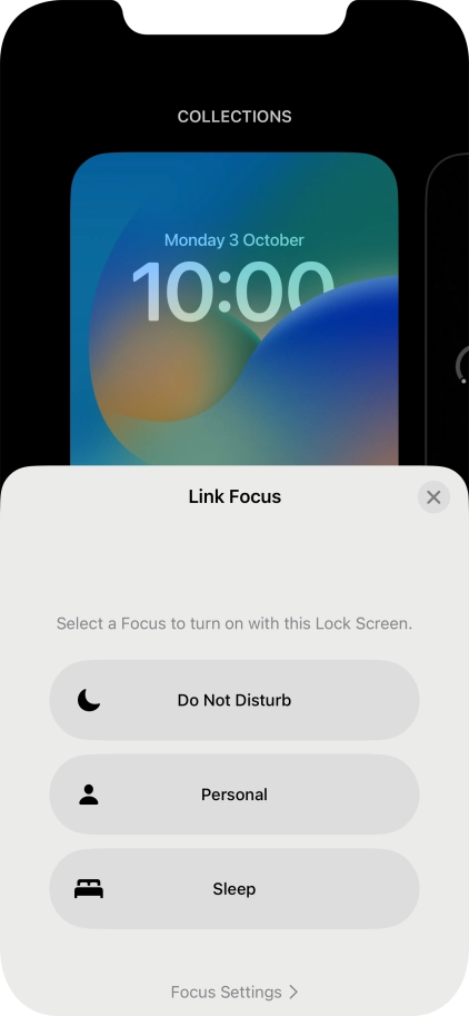 Press the required focus mode.